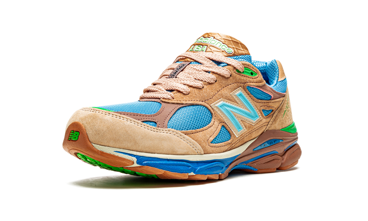 NEW BALANCE 990V3 X JOE FRESHGOODS OUTSIDE CLOTHES