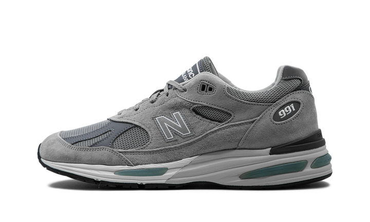 NEW BALANCE 991V2 MADE IN UK GREY