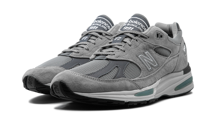 NEW BALANCE 991V2 MADE IN UK GREY
