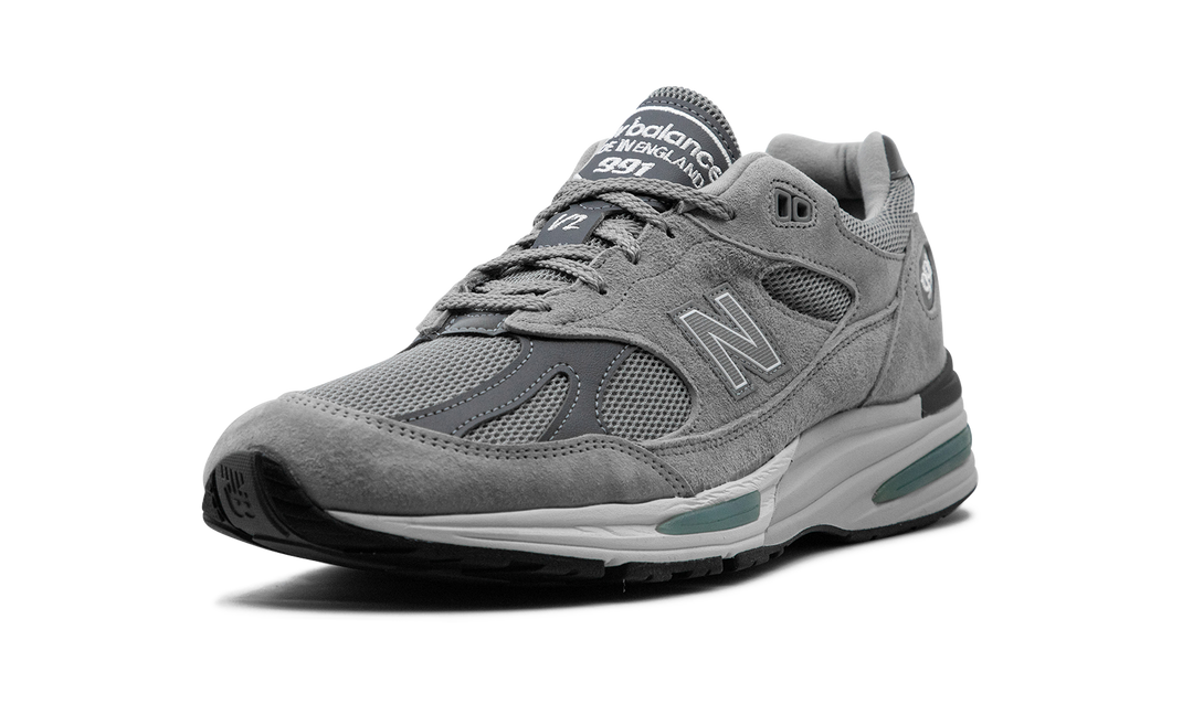 NEW BALANCE 991V2 MADE IN UK GREY