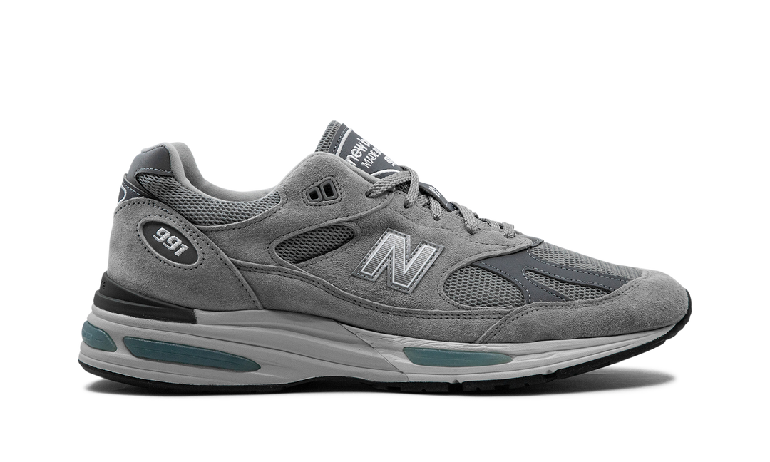 NEW BALANCE 991V2 MADE IN UK GREY