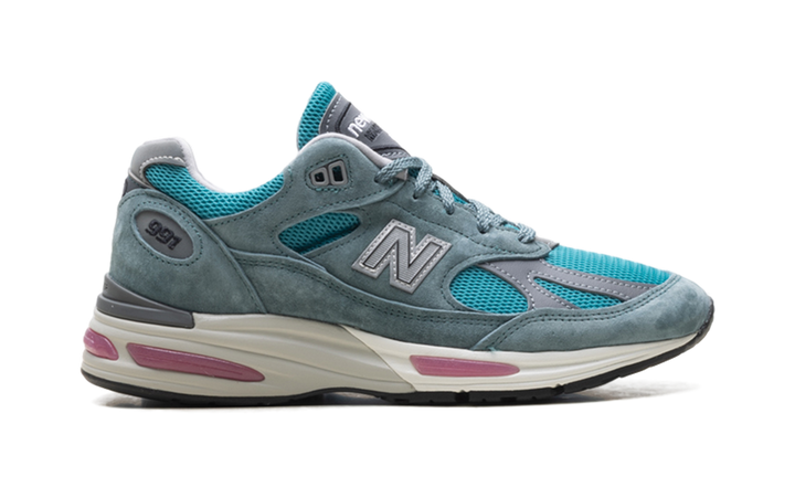 NEW BALANCE 991V2 MIUK PORCELAIN GREEN