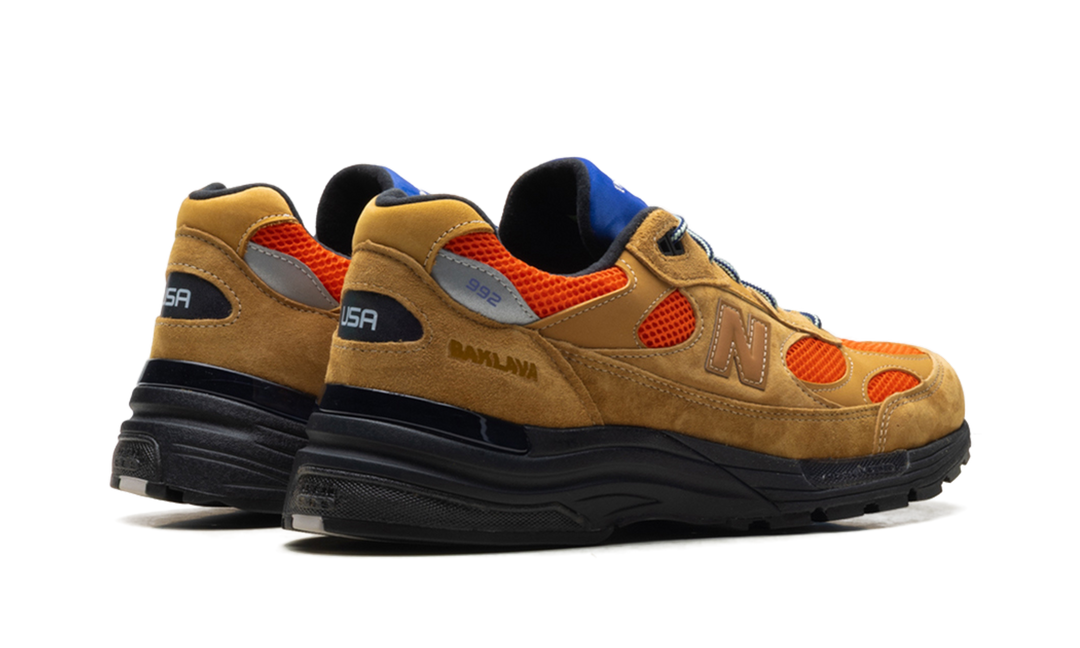 NEW BALANCE 992 MIUSA ACTION BRONSON TAN RED