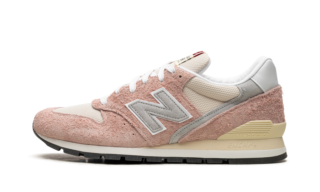 NEW BALANCE 996 MIUSA PINK HAZE