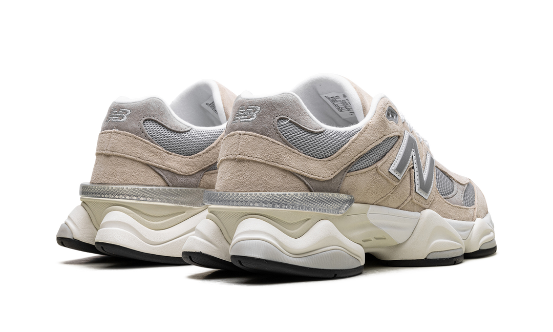 NEW BALANCE 9060 &