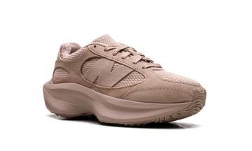 NEW BALANCE WRPD RUNNER FLAT TAUPE SPARROW — Stock