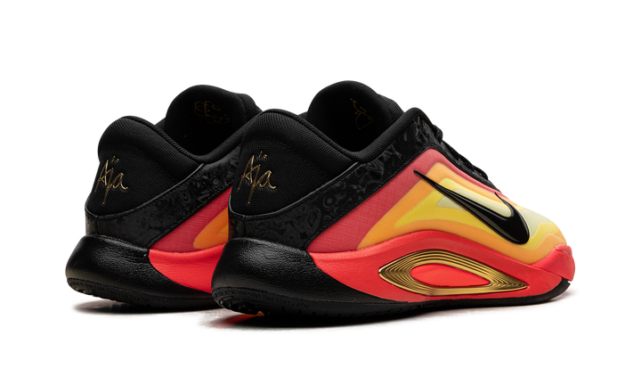 NIKE A&