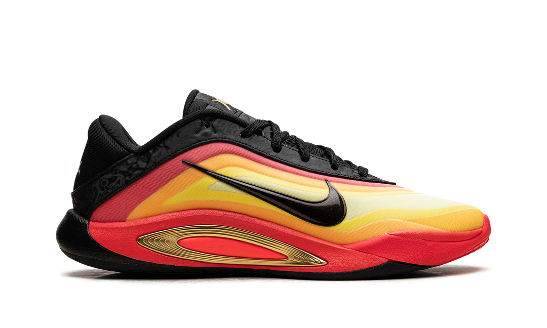 NIKE A&