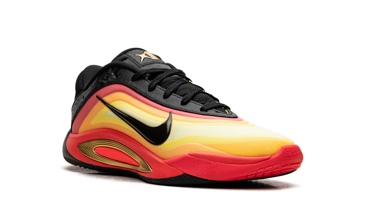 NIKE A&