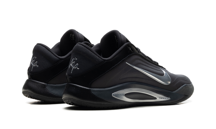 NIKE A&