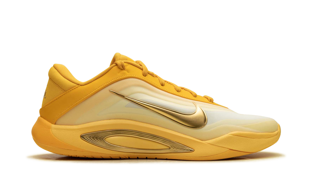 NIKE A&