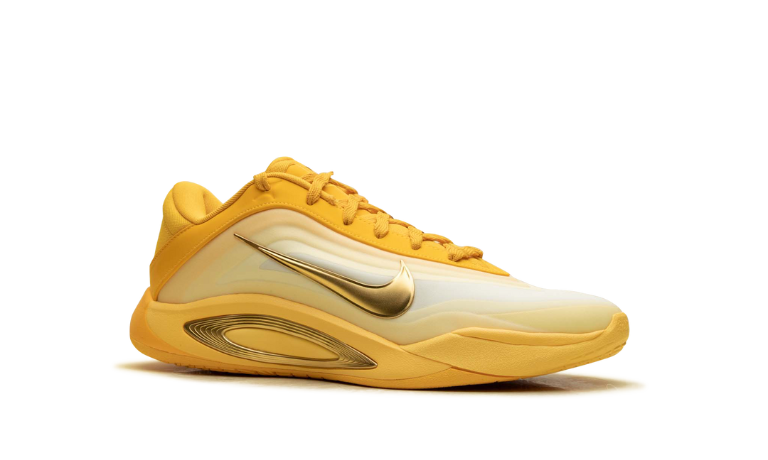 NIKE A&