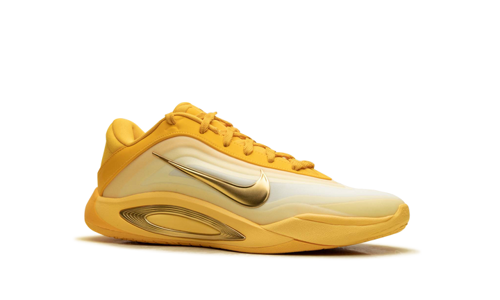 NIKE A&