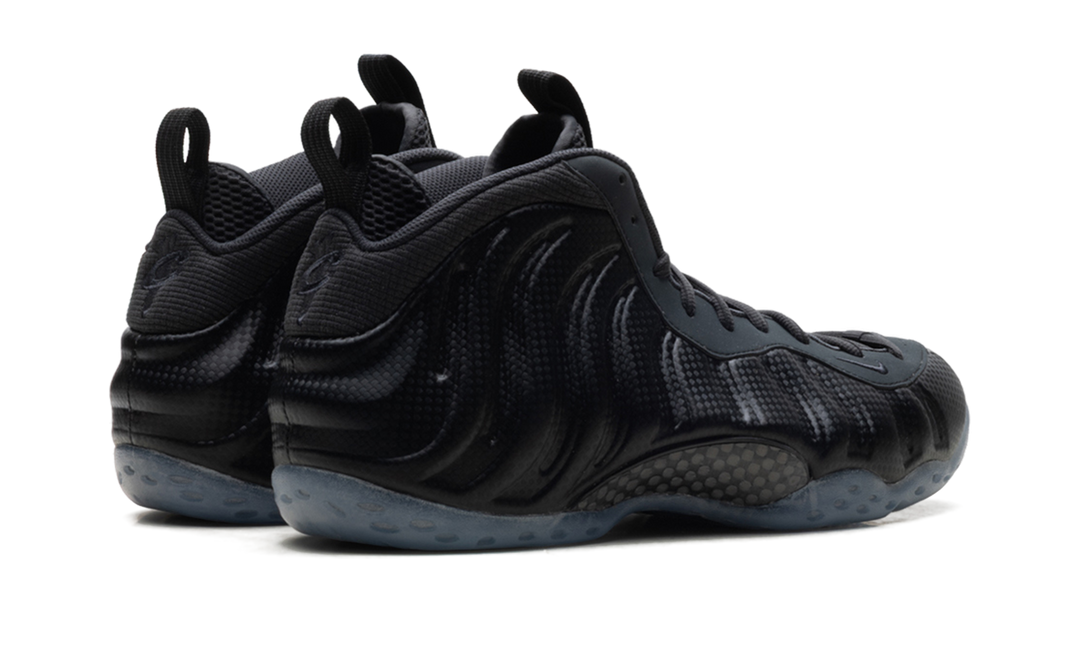 NIKE AIR FOAMPOSITE ONE CARBON FIBER