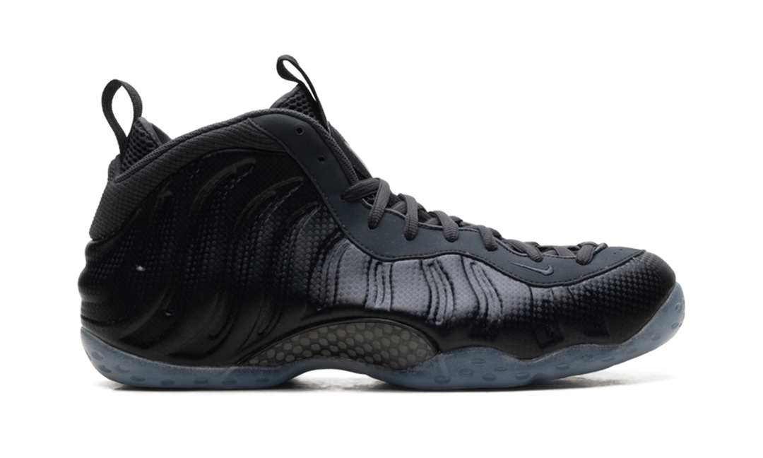 NIKE AIR FOAMPOSITE ONE CARBON FIBER