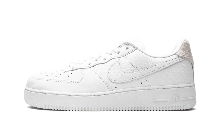 NIKE AIR FORCE 1 &