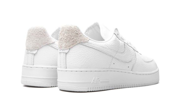 NIKE AIR FORCE 1 &