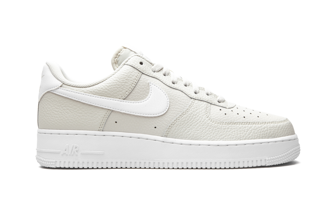 NIKE AIR FORCE 1 07 LOW BONE WHITE