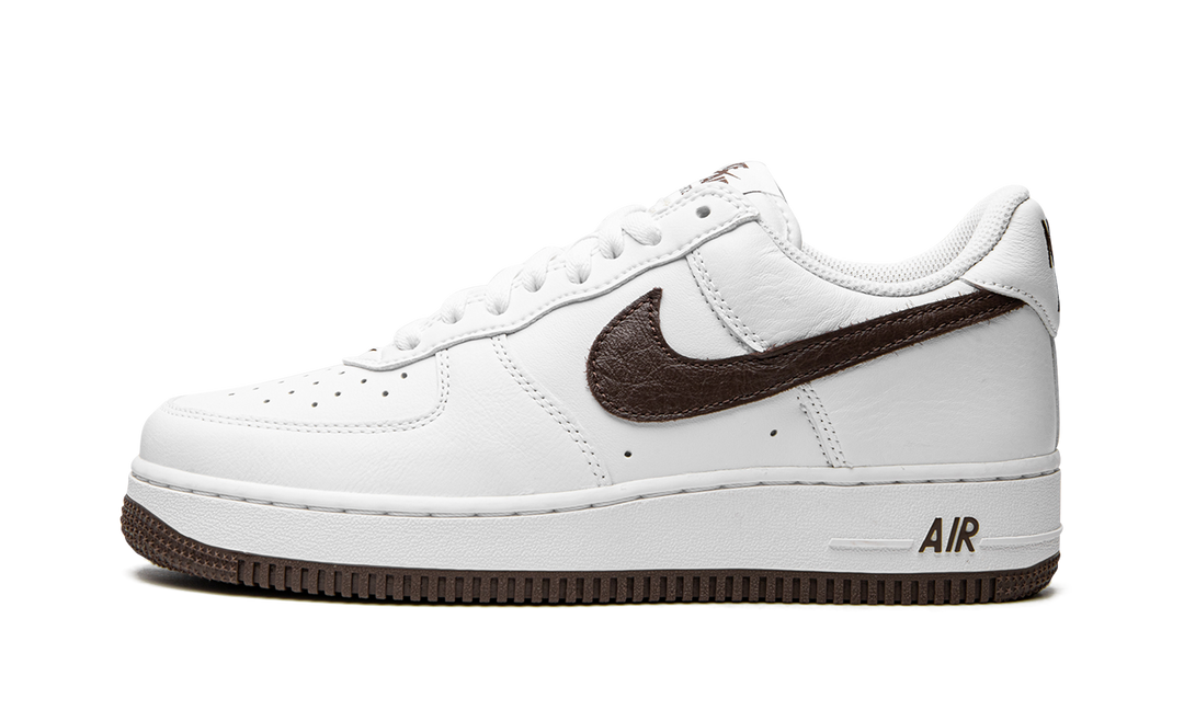 NIKE AIR FORCE 1 &