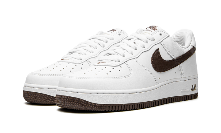NIKE AIR FORCE 1 &