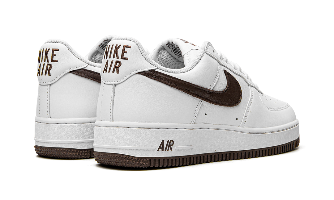NIKE AIR FORCE 1 &