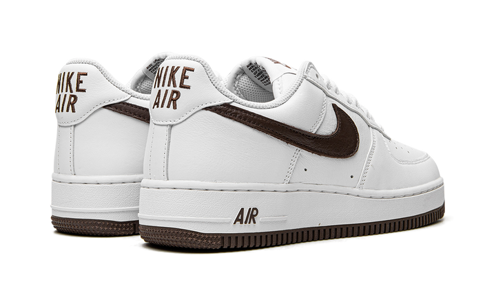 NIKE AIR FORCE 1 &