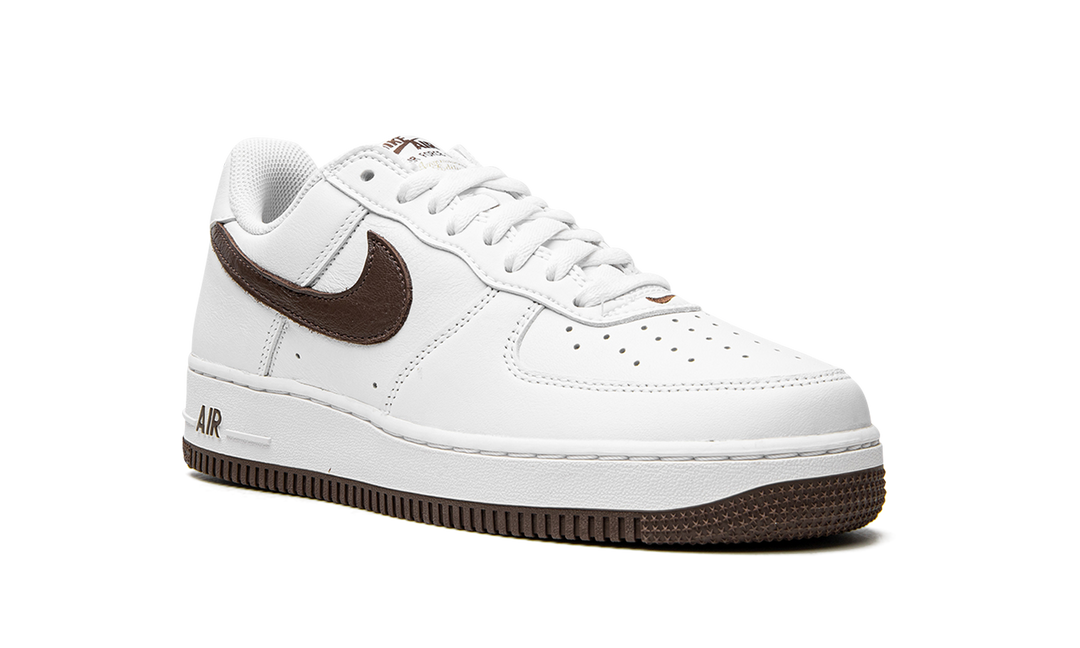 NIKE AIR FORCE 1 &