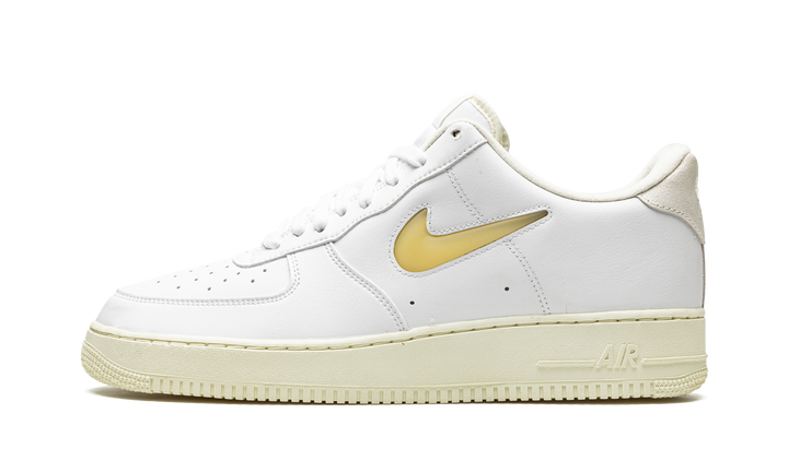 NIKE AIR FORCE 1 07 LOW JEWEL PALE VANILLA