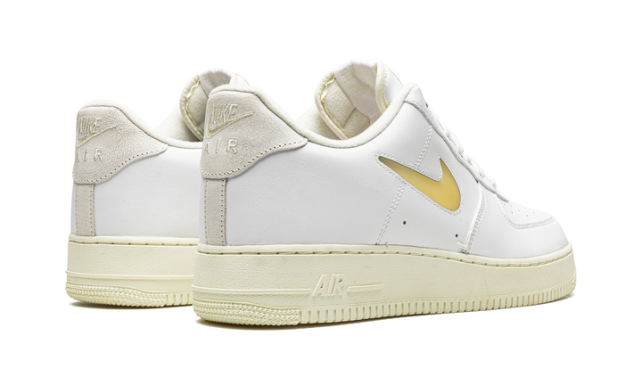 NIKE AIR FORCE 1 07 LOW JEWEL PALE VANILLA