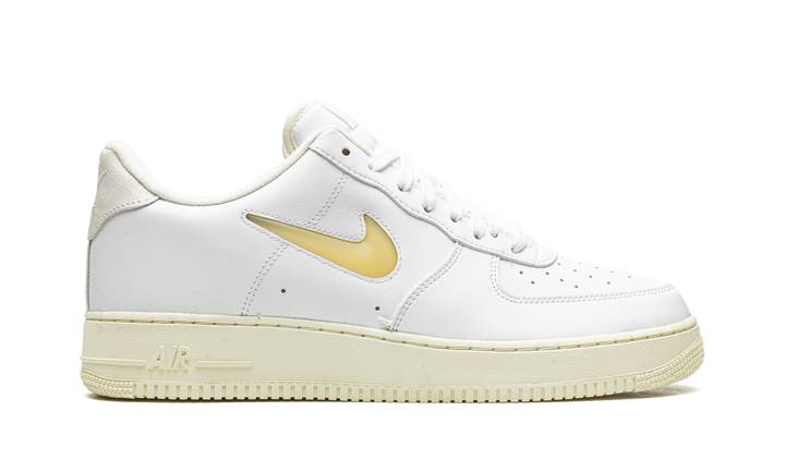 NIKE AIR FORCE 1 07 LOW JEWEL PALE VANILLA