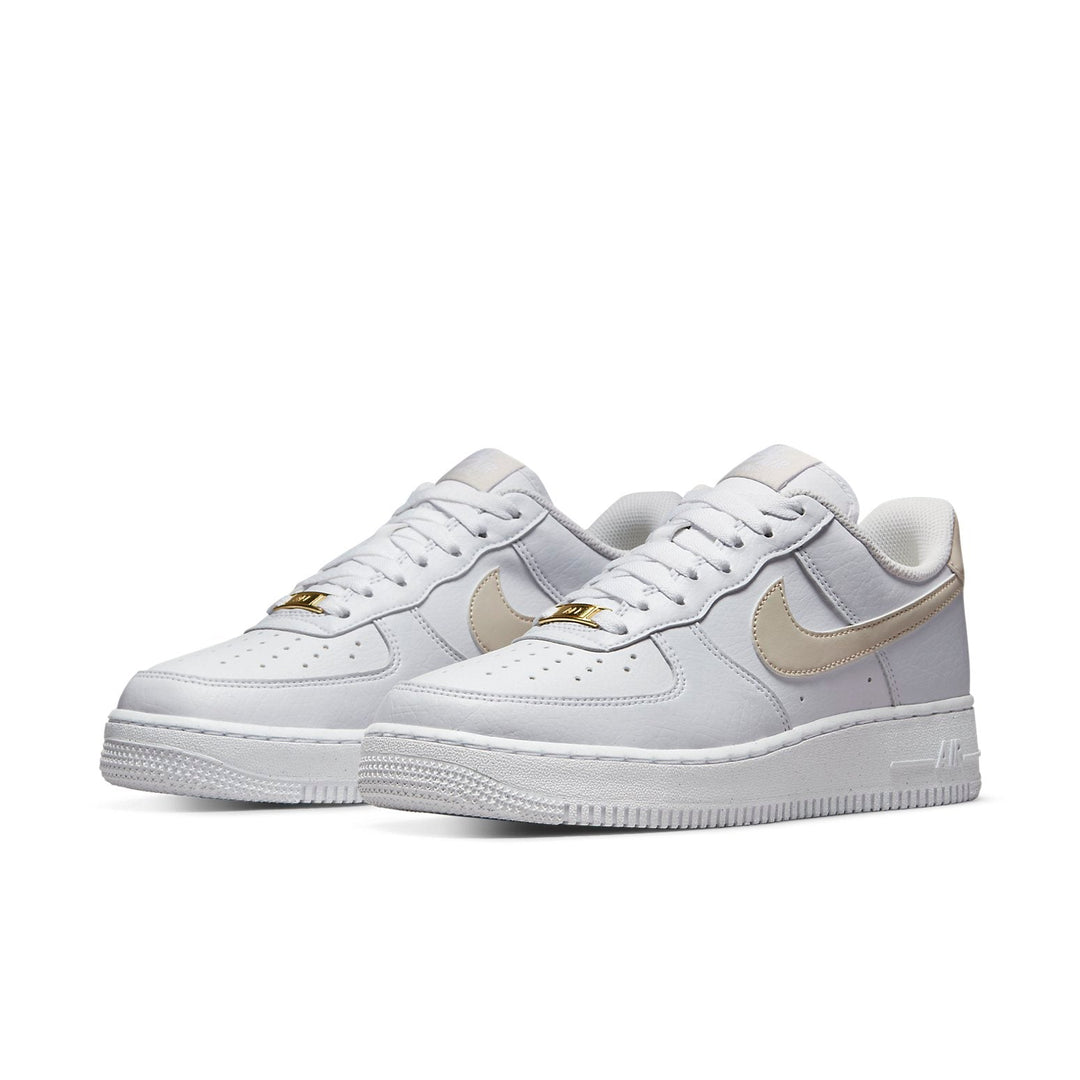 NIKE AIR FORCE 1 07 LOW LIGHT OREWOOD BROWN WOMENS