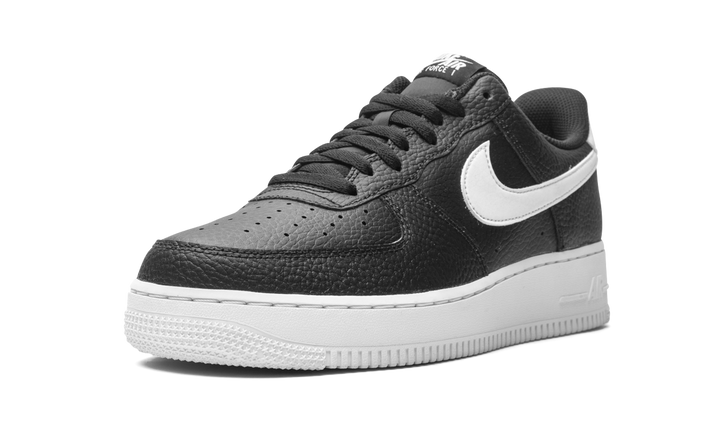 NIKE AIR FORCE 1 07 LOW LX BLACK WHITE