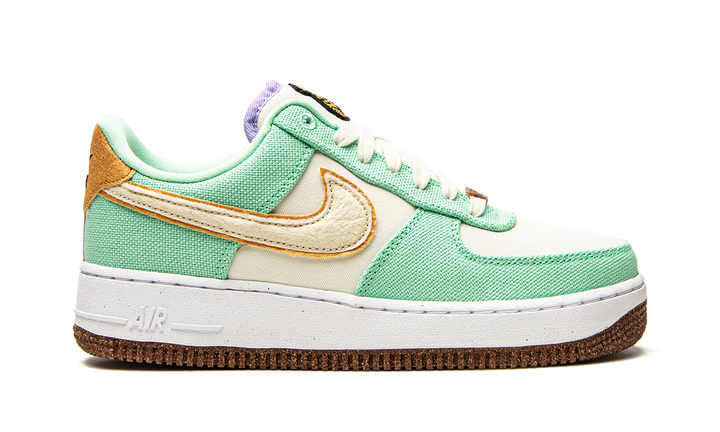 NIKE AIR FORCE 1 07 LOW LX PINEAPPLE WOMENS