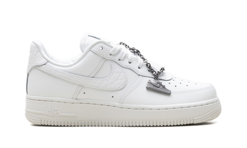 NIKE AIR FORCE 1 '07 LOW SUMMIT WHITE MINI CHARM (WOMEN'S) — Stock