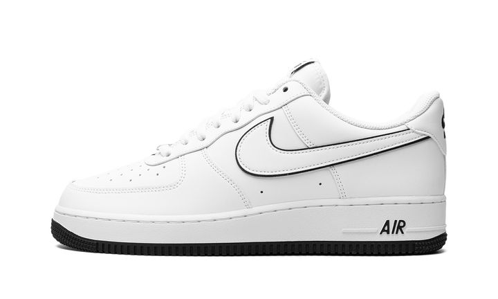 NIKE AIR FORCE 1 &