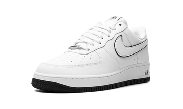 NIKE AIR FORCE 1 '07 LOW WHITE BLACK OUTLINE SWOOSH — Stock