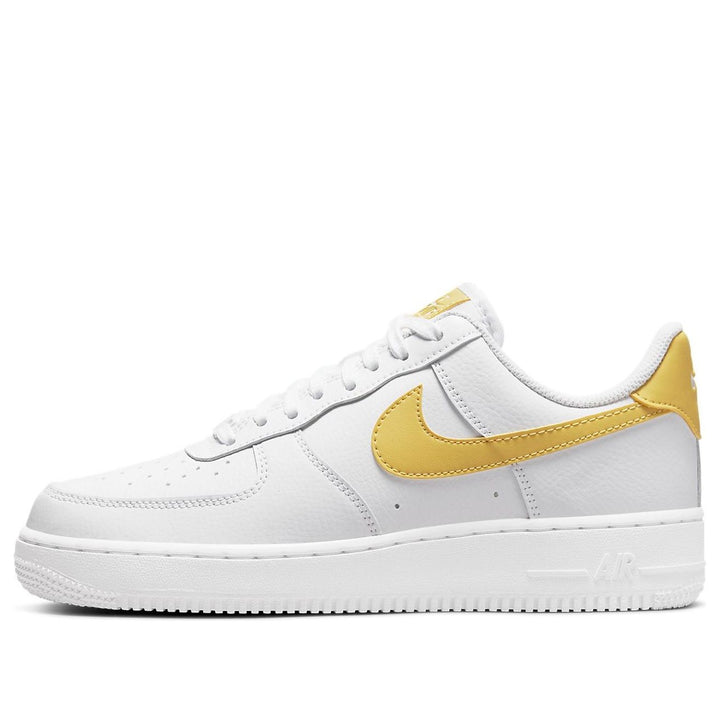 NIKE AIR FORCE 1 07 LOW WHITE SATURN GOLD WOMENS