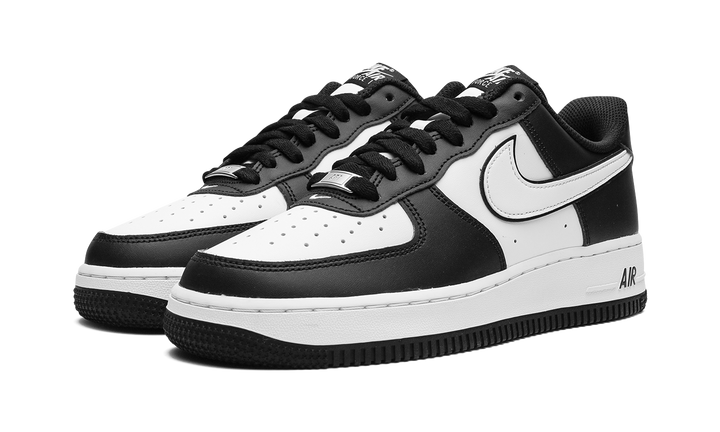 NIKE AIR FORCE 1 07 LOW WHITE SWOOSH PANDA