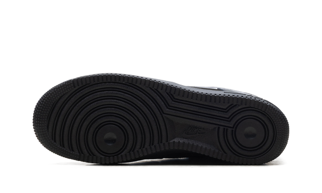 NIKE AIR FORCE 1 &