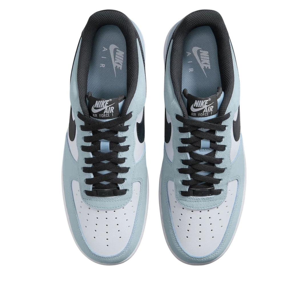 NIKE AIR FORCE 1 &