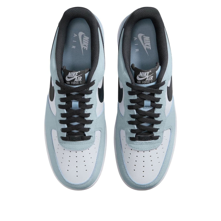 NIKE AIR FORCE 1 &