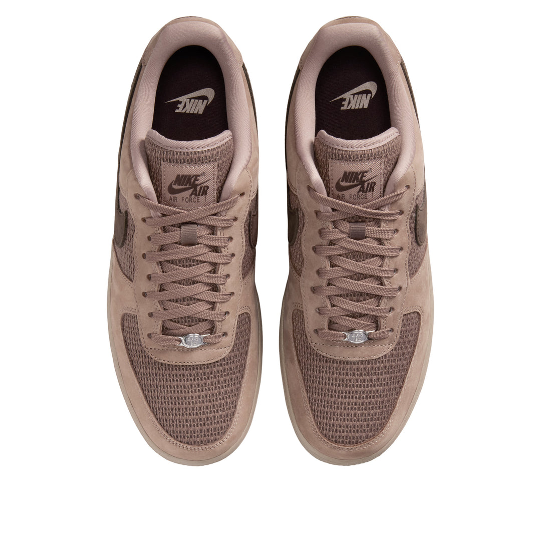 NIKE AIR FORCE 1 &