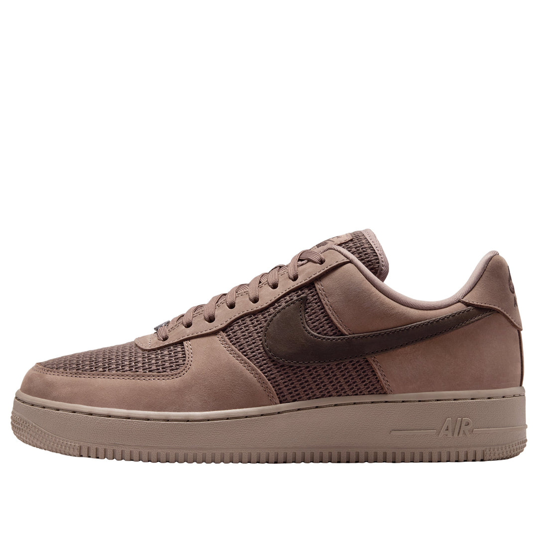NIKE AIR FORCE 1 &