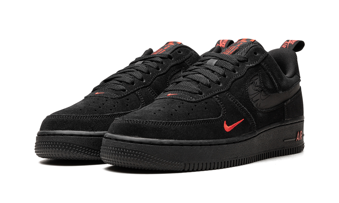 NIKE AIR FORCE 1 07 LV8 REFLECTIVE SWOOSH BLACK CRIMSON