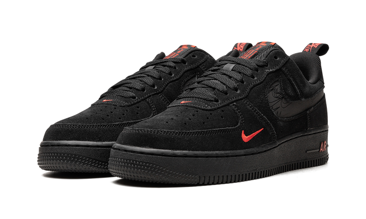 NIKE AIR FORCE 1 07 LV8 REFLECTIVE SWOOSH BLACK CRIMSON
