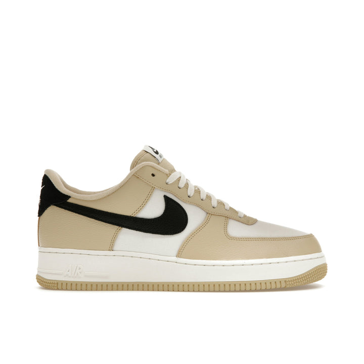 NIKE AIR FORCE 1 &