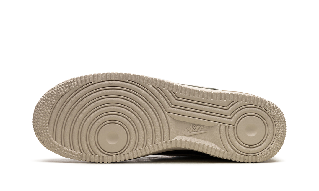 NIKE AIR FORCE 1 07 LX SEQUOIA