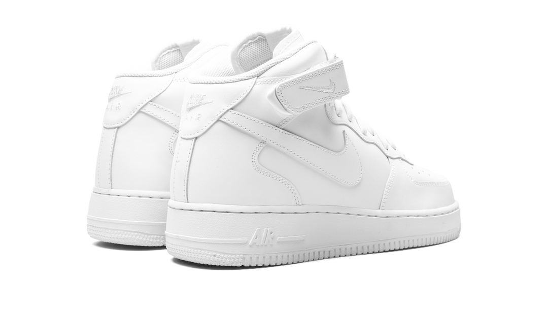NIKE AIR FORCE 1 07 MID TRIPLE WHITE