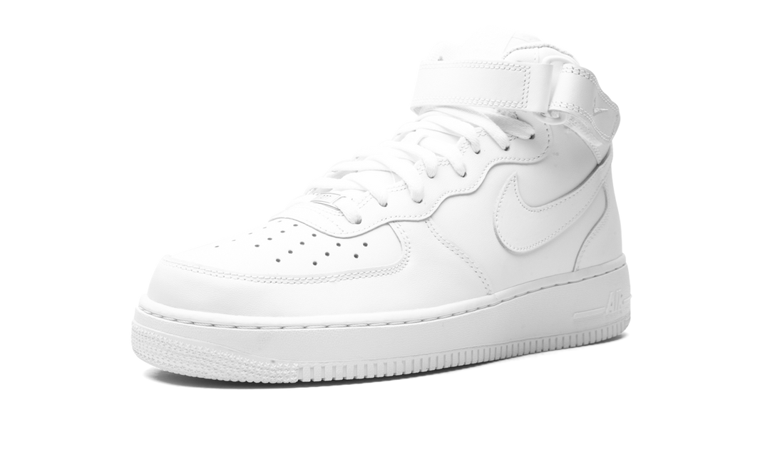NIKE AIR FORCE 1 07 MID TRIPLE WHITE