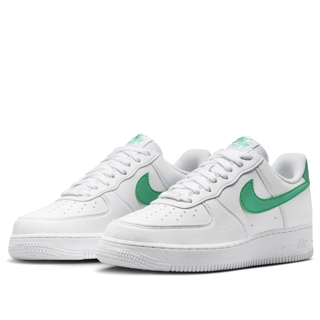 NIKE AIR FORCE 1 &